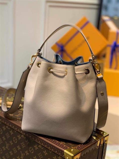 LV M57688 Louis Vuitton Lockme Bucket Bag M57687 M57689 Greige