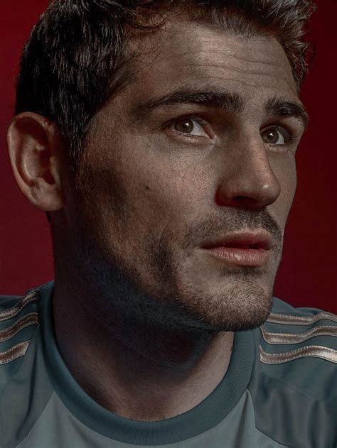 Iker Casillas | Goalkeeper, Football, Background