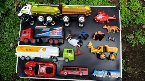 Mencari Mainan Truck Tanki Mobil Balap Truk Gandeng Forkift Kereta