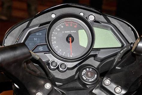 Photos Bajaj Unveils Pulsar 200 Naked Sport Rediff Getahead