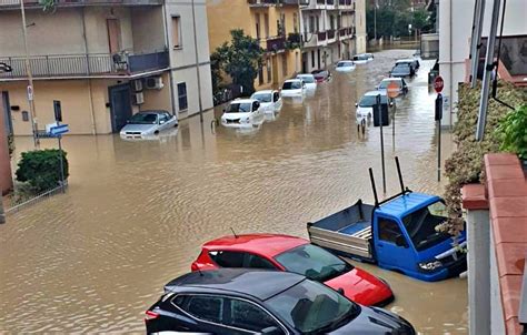 Il Maltempo Flagella La Toscana Morti E Dispersi Ilfogliettone