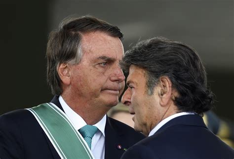 Investigado Bolsonaro Volta A Atacar Stf E Questionar Sistema Eleitoral Eleições 2022 O Globo