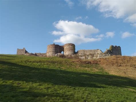 Beeston Castle Cheshire © Ranulf De Blondeville Cc By Sa20