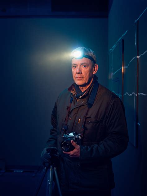 Will Navidson House Of Leaves Character Guide Photojournalist The