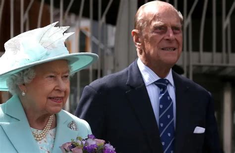 Hospitalizan en Londres al príncipe Felipe marido de la reina Isabel II