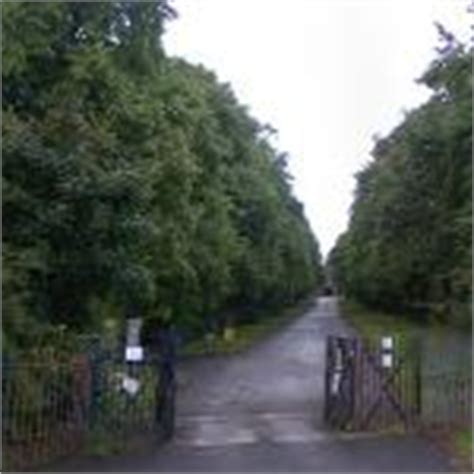 Lodge Hill Cemetery in Birmingham, United Kingdom - Virtual Globetrotting