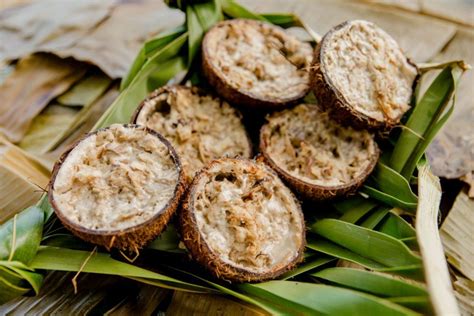 Traditional Samoan Food: 20 Foods to Try in Samoa 🥥 - Samoa Pocket Guide