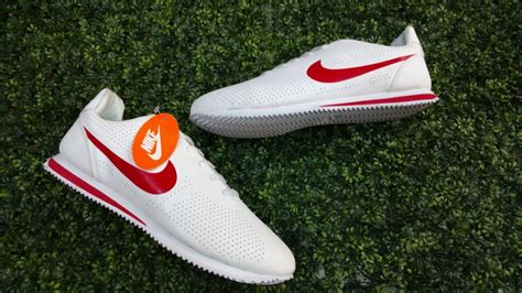 Tenis Nike Cortez Blanco Rojo Blanco Oro Para Caballero En