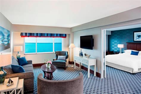 Lake Erie PA Hotel Rooms | Sheraton Erie Bayfront Hotel