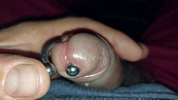 Jugando Con Una Polla Perforada XVIDEOS