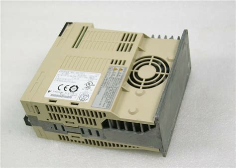 YASKAWA SERVOPACK SIGMA III 50 60hz SGDS Series Servo Amplifier 3PH