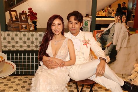 黃美棋結婚丨deep V拖尾性感婚紗晒洶湧上圍！成身鑽飾閃爆出嫁 與鍾健威三咀放閃 星島日報