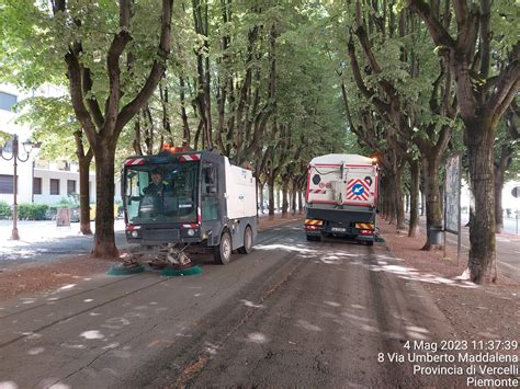 Quattro Squadre Al Lavoro In Tutta La Citt Per Ripulire Le Aree Verdi