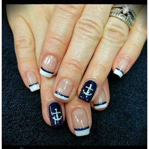 Cruise Nails Nägel Nautical nails Beachy nails