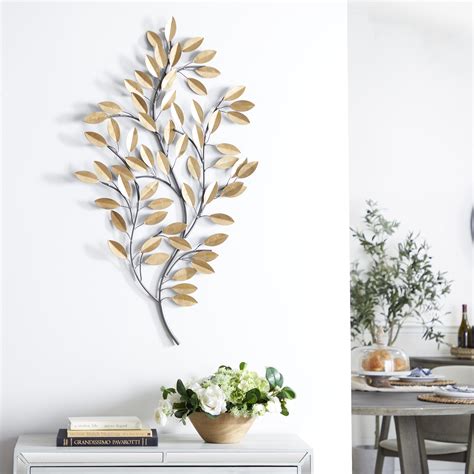 Decmode Brass Metal Metallic Leaf Wall Decor With Stem