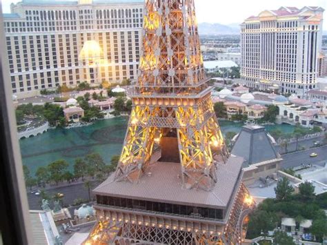 How Many Floors Is The Eiffel Tower In Las Vegas | Viewfloor.co