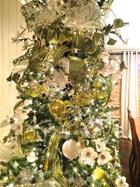 Pin by Judy Vardon on Christmas is Coming! | Green christmas tree ...