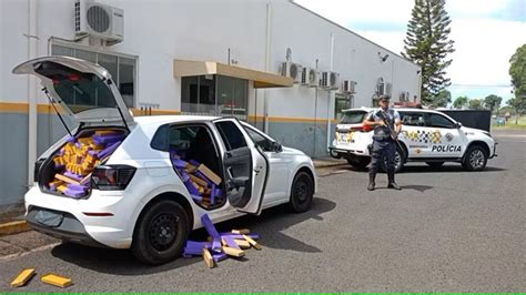 Paraguaio de 16 anos é flagrado dirigindo carro mais de 460 kg de