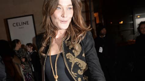 Photo Carla Bruni Assiste Au D Fil De Mode Celine Collection Pr T