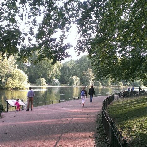 St James's Park Lake - Lake in London