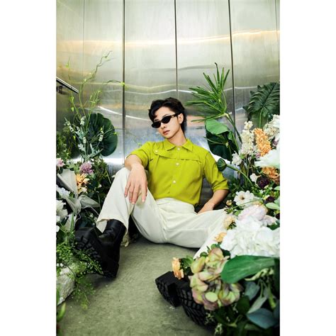 Mua Áo sơ mi tay lửng màu xanh bơ HOT Trend 2023 thương hiệu REO Concept giá rẻ nhất TecKi Vn