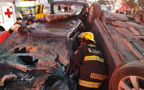 Cuatro Lesionados En Volcadura Frente Al Hospital De La Mujer El Sol