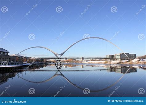 Infinity bridge reflection stock image. Image of tees - 105743023