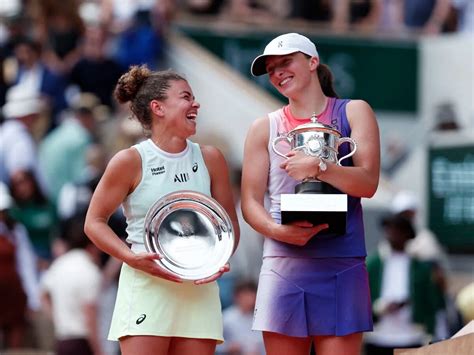 Iga Swiatek est entrée dans l histoire à Roland Garros elle a battu l