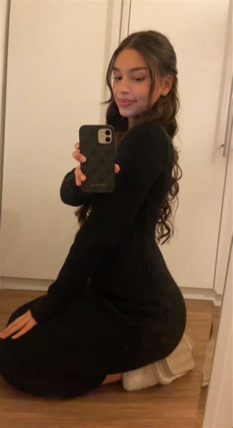 Pin By Sarah On Hairr Latina Hair Hairdos For Curly Hair Long Hair Styles