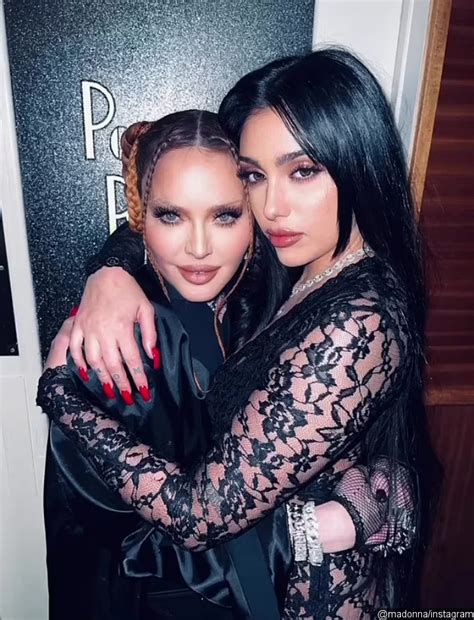 Madonna Flaunts Wrinkle Free Face As She Poses Next To Daughter Lourdes