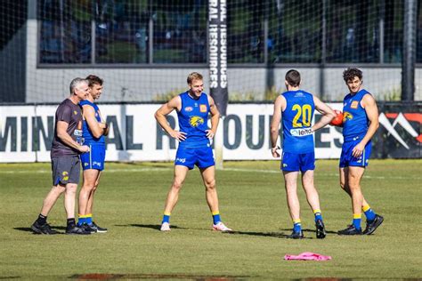 West Coast Eagles coach Adam Simpson says disgruntled players aren’t ...