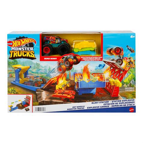 Hot Wheels Monster Trucks Patlama Stasyonu Oyun Seti Hfb