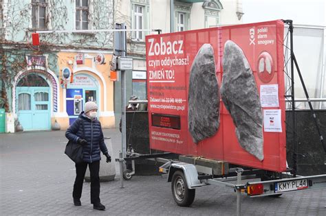 Smog Nas Zabija Bia E P Uca Na Sosnowieckiej Patelni Po Dniach S