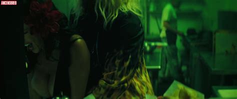 Naked Sharon Pfeiffer In The Beach Bum