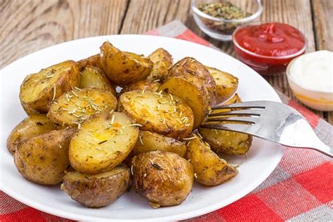 Receta De Patatas Al Horno Caseras Muy Fáciles Comedera Com