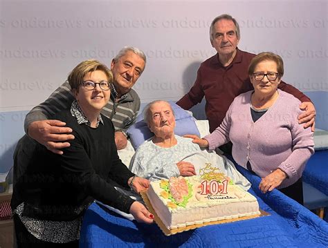 A Montesano Compleanno Ultracentenario Nonna Gaetana Simone Spegne 101