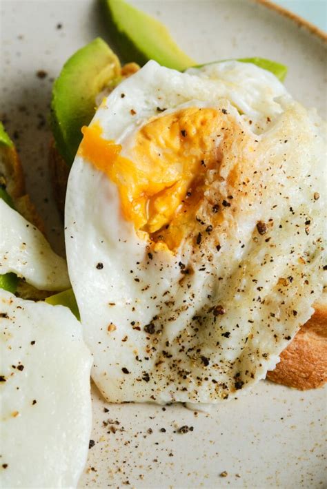 How To Make Over Easy Eggs Food Faith Fitness