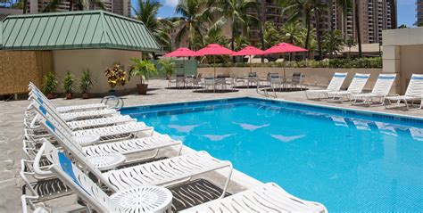 Ramada Plaza Waikiki | Vacation to Hawaii