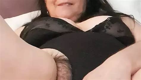 Madura Milf Con Ganas De Tener Sexo Frotando Sus Tetas XHamster