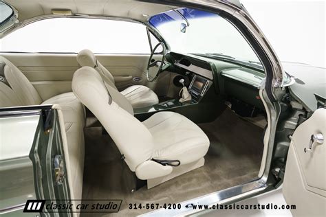 1961 Chevrolet Impala | Classic Car Studio