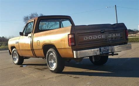 No Reserve Short Bed 1986 Dodge D100 Pickup Barn Finds