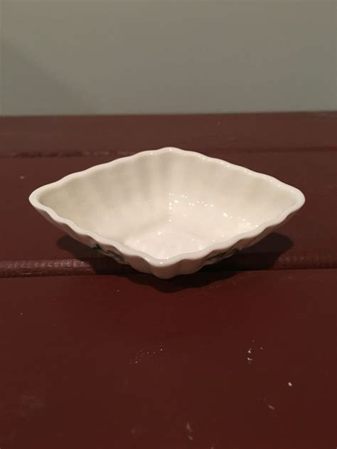 Pin By Deirdre O Grady On Belleek For Sale Serving Bowls Pie Dish