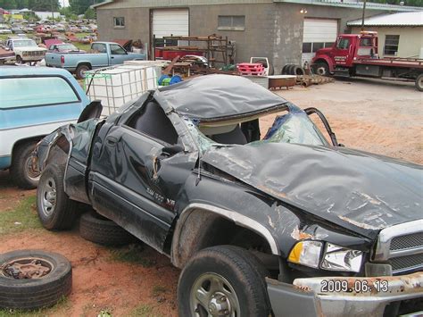 Chickasha Oklahoma Wrecked Dodge Ram This Dodge Truck Wa Flickr