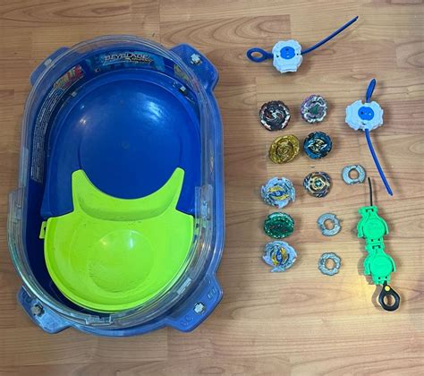 Beyblade Burst Arena Mit 7 Beyblades Und 3 Startern Kaufen Auf Ricardo