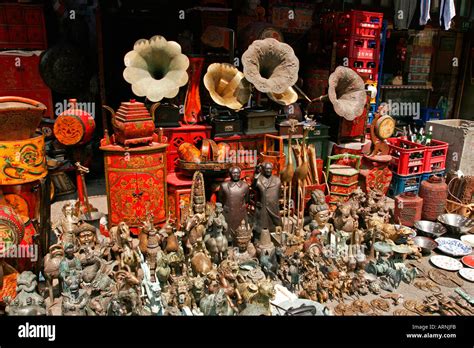 Dongtai Lu antique market in Shanghai China Stock Photo - Alamy