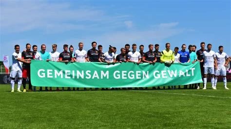 Aktionswoche Gegen Gewalt Im Fu Ball Im Deutschen Fu Ballmuseum