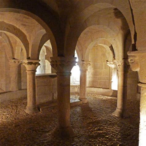 IGLESIA DE SAN MARTÍN DE UNX TURISMO NAVARRA