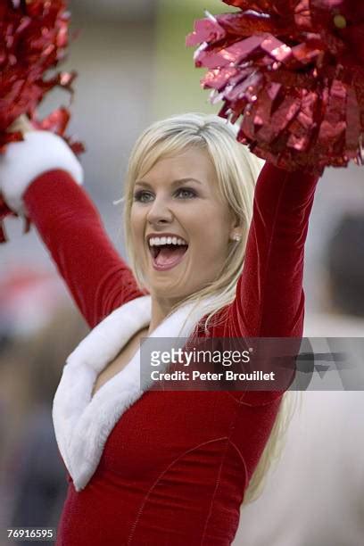 Arizona Cardinals Cheerleaders Photos And Premium High Res Pictures