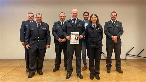 Jahreshauptversammlung Der Feuerwehr Neuberg Mit Ehrungen Und