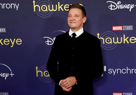 Jeremy Renner Breaks Down In Tears In First Tv Interview About Snowplow